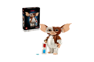 LEGO Ideas Gizmo from Gremlins brick-built figure with 3D glasses accessory