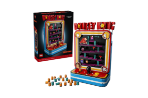 LEGO Super Mario Donkey Kong Arcade set 72051 featuring a brick-built retro arcade machine, Donkey Kong game display, joystick, colorful buttons, and LEGO packaging.